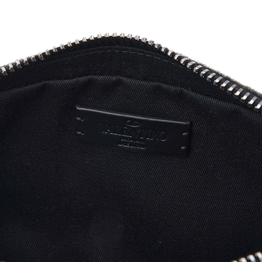 《VALENTINO》 VLTN ロゴクロスボディバッグ