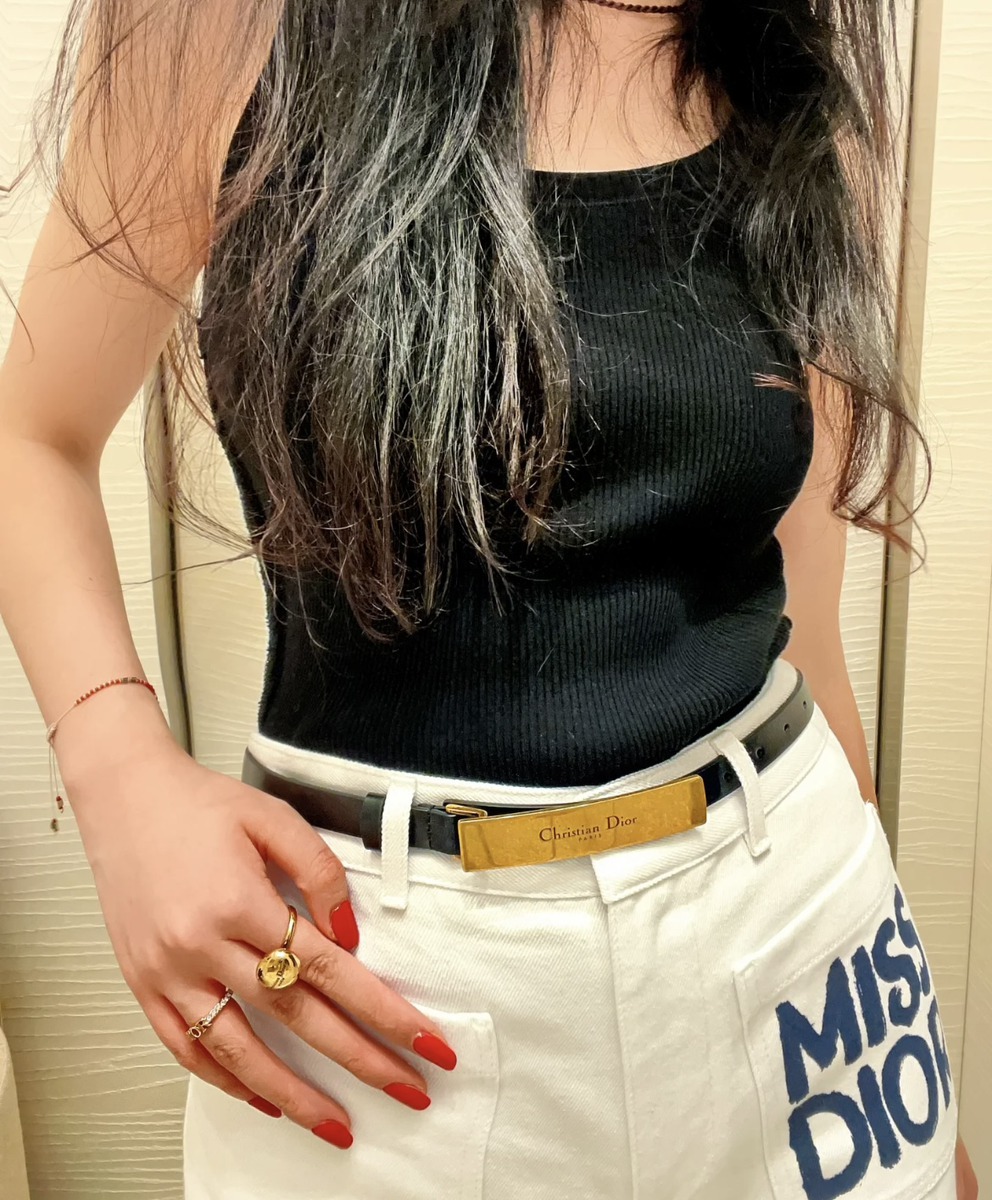 シンプルでクラシック 洗練されたバックルが◎ Dior\t Iconベルト