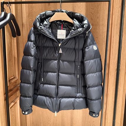 MONCLER ブラック ダウンジャケット　CARDERE サイズ3 ブラック Cardere ショートダウンジャケット : ショートダウン