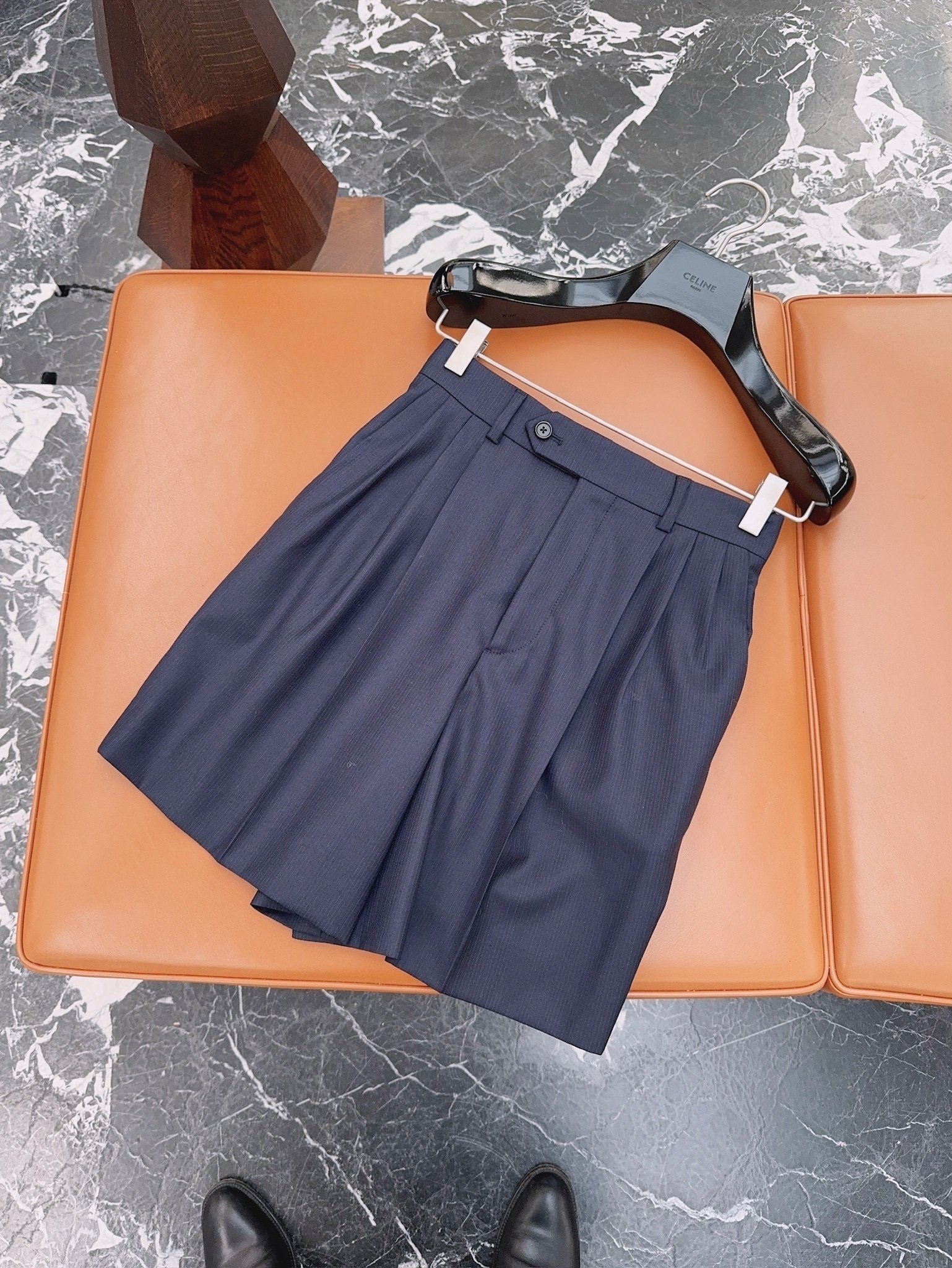 ショートパンツ CELINE | MEN'S SHORTS IN STRIPED WOOL 2P682766W.07DN