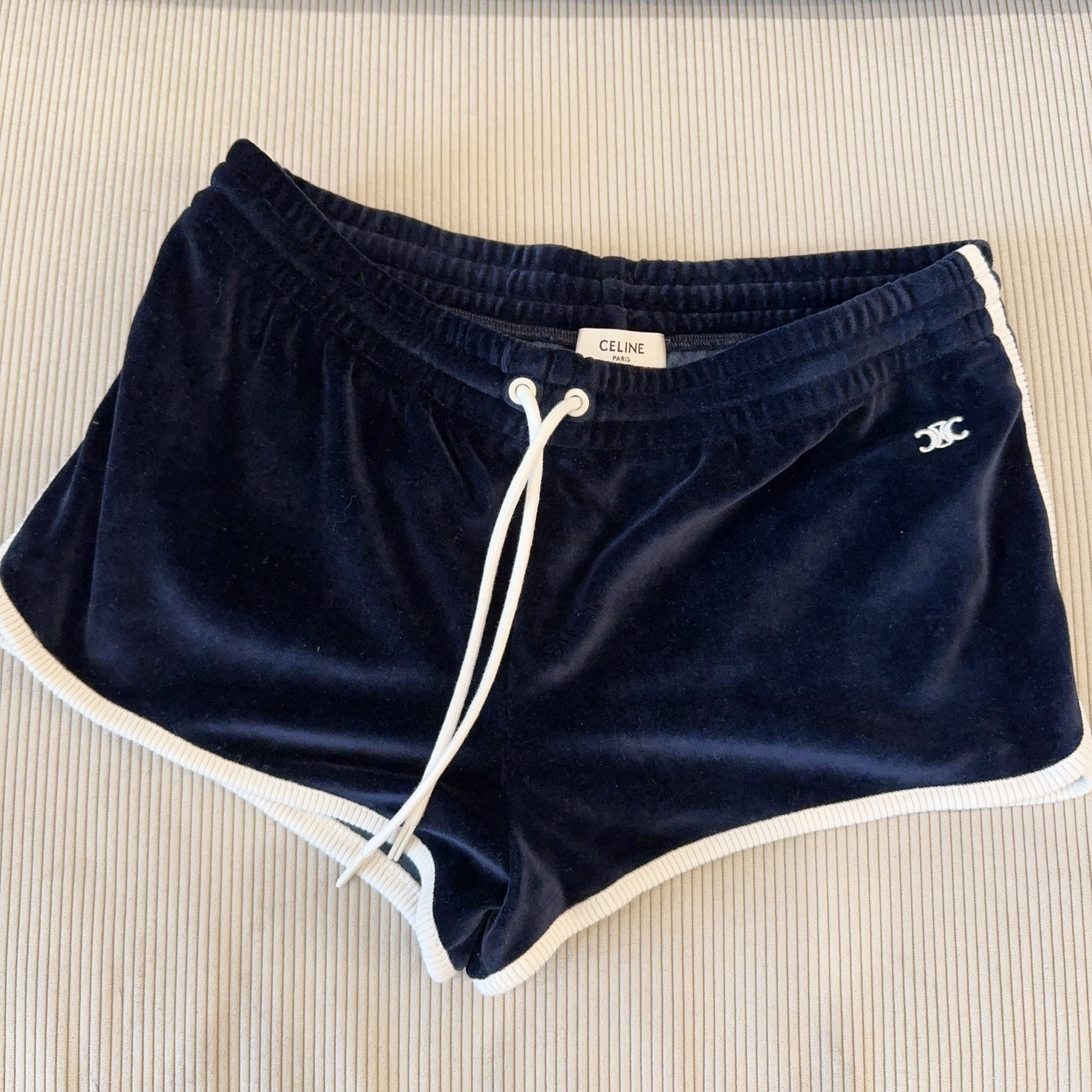 ショートパンツ CELINE | TRIOMPHE MINI SHORTS IN VELVET JERSEY