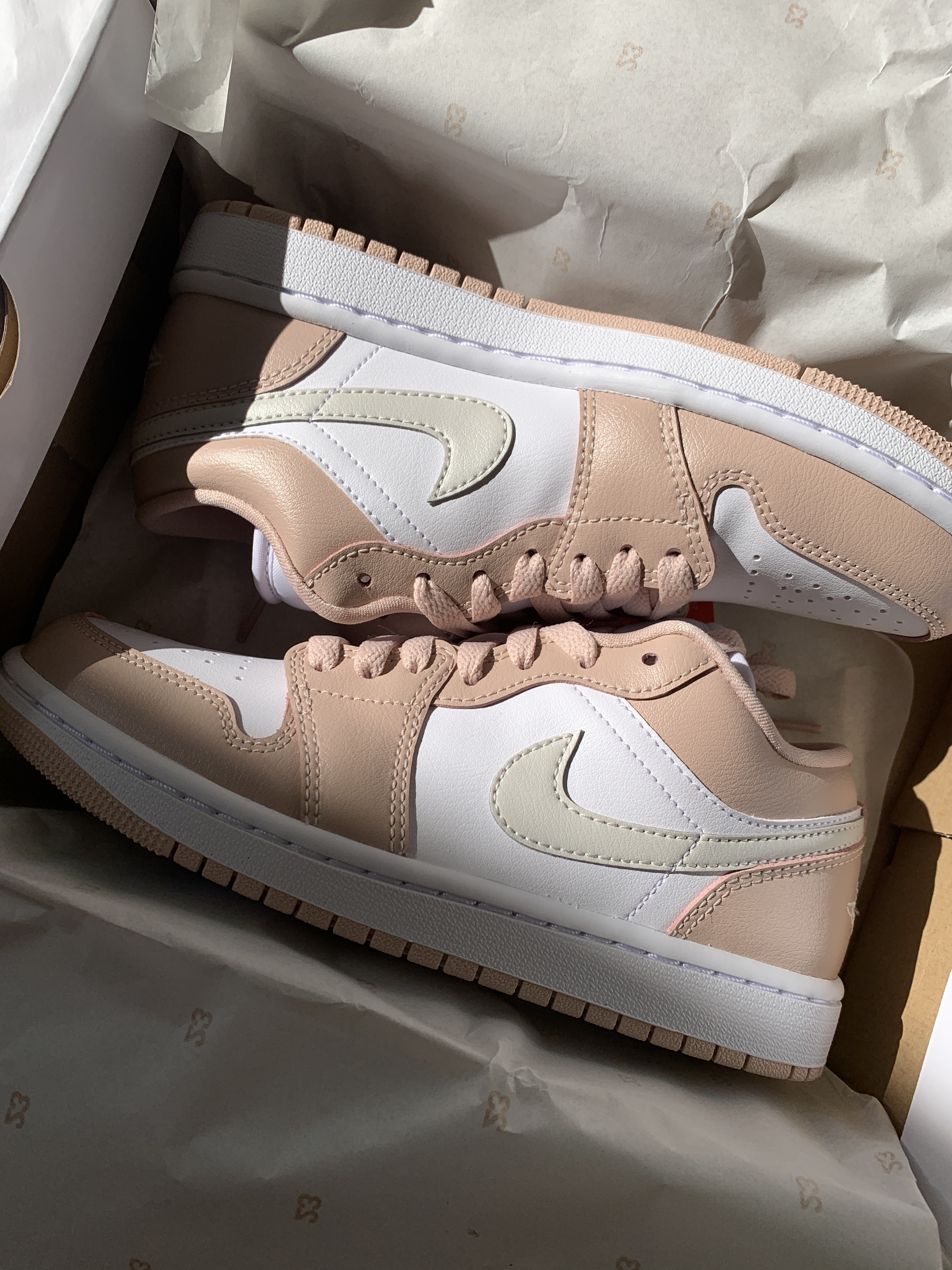 ☆☆NIKE☆☆ WMNS Air Jordan 1 Low エアジョーダン1 ロー
