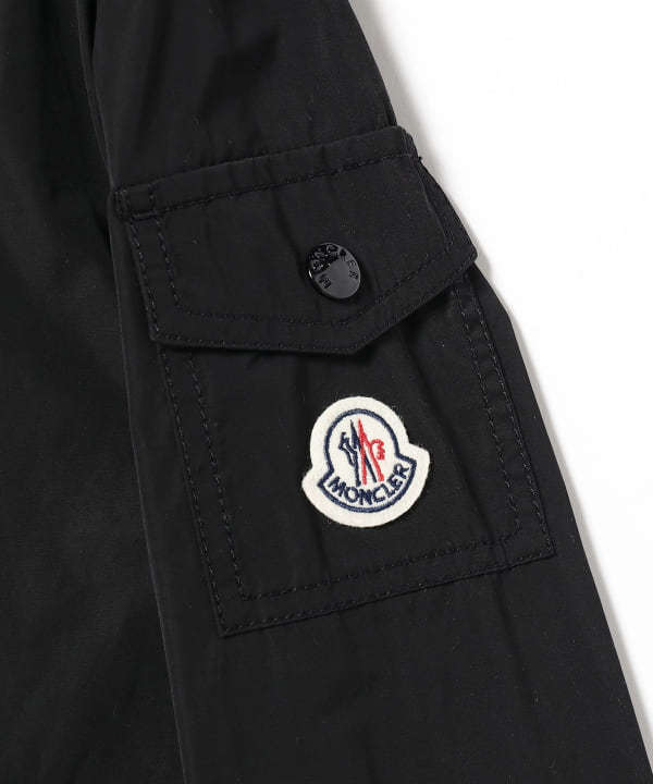 MONCLER ロゴパッチ付きポケット フルジップ ロングパーカー