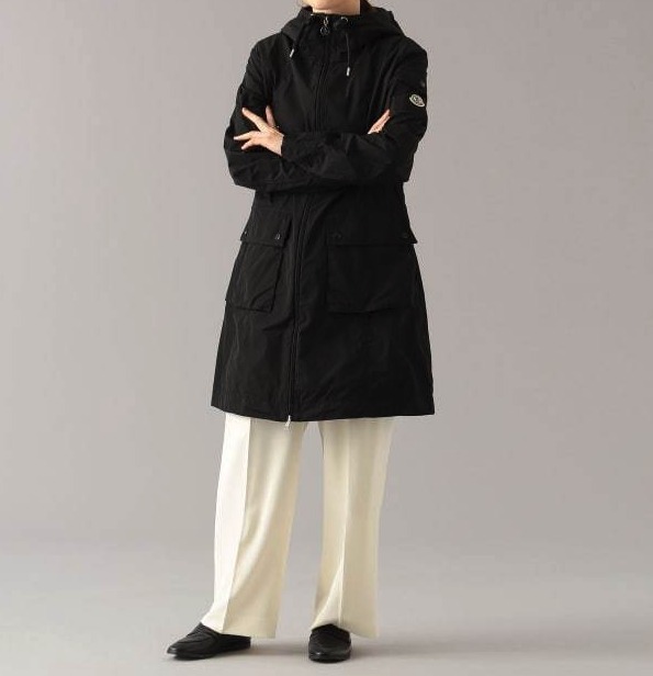 MONCLER ロゴパッチ付きポケット フルジップ ロングパーカー MONCLER (モンクレール) ロゴパッチ付きポケット フルジップ