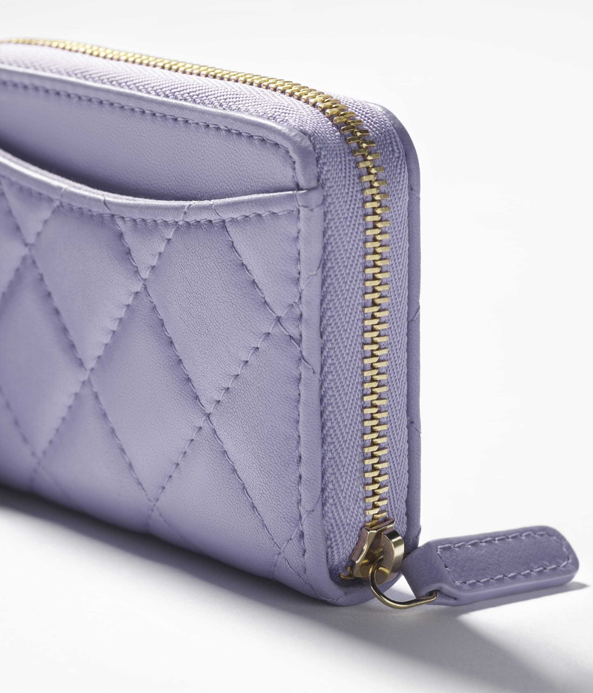 《大人気》CHANELクラシック ジップ コインパース ロゴ入り