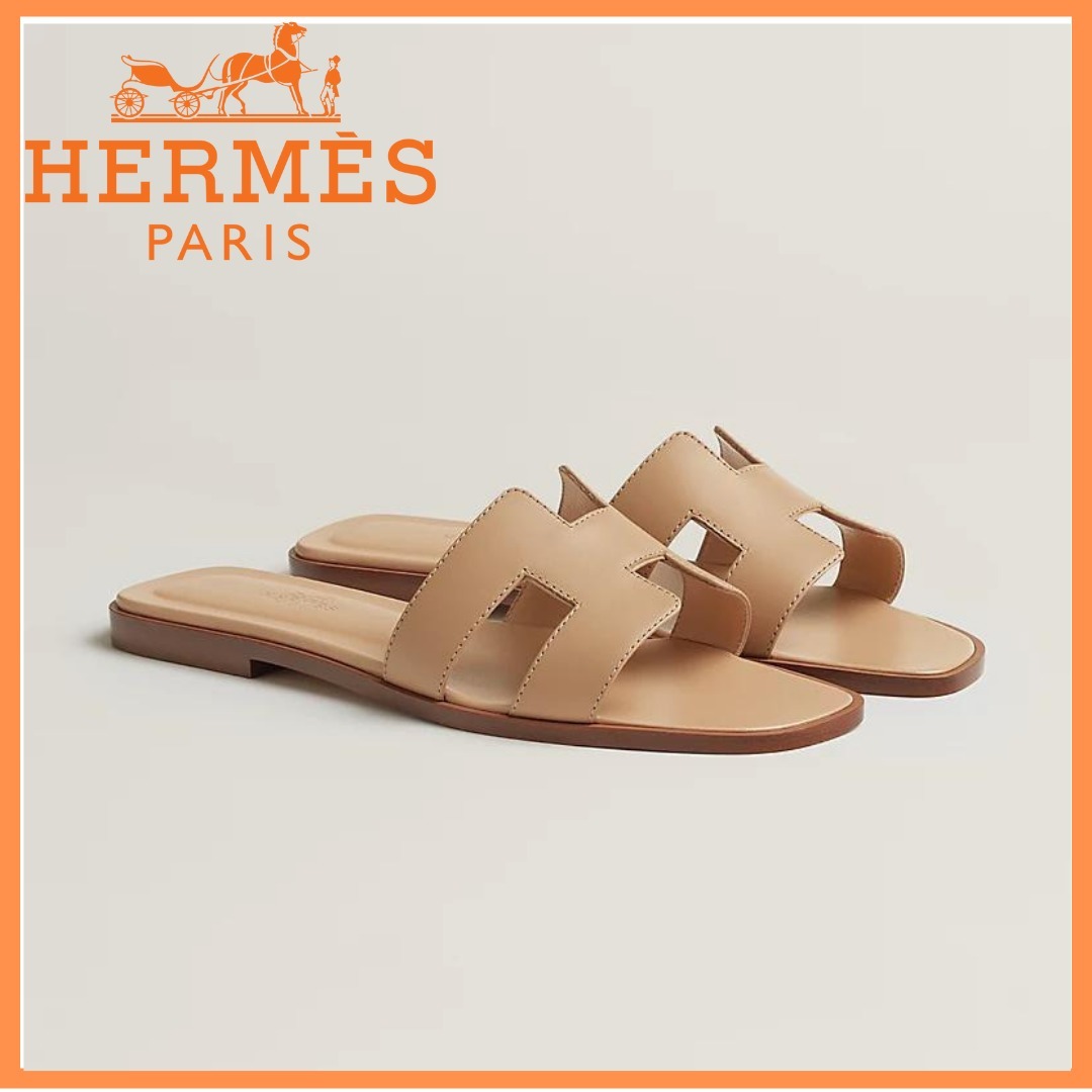 【HERMES】夏にぴったり大人カラー オランサンダル