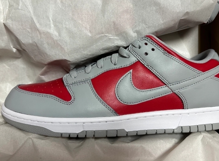 人気 ☆NIKE☆DUNK LOW Size 7.5 - Nike Dunk Premium SB Low City of Love Collection