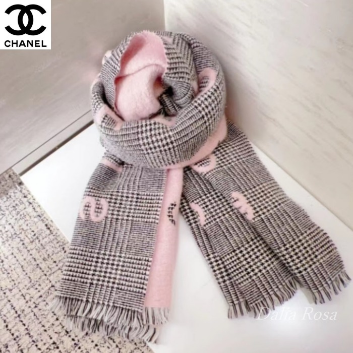 ロゴが可愛い２パターン♡【CHANEL】シャネルマフラー