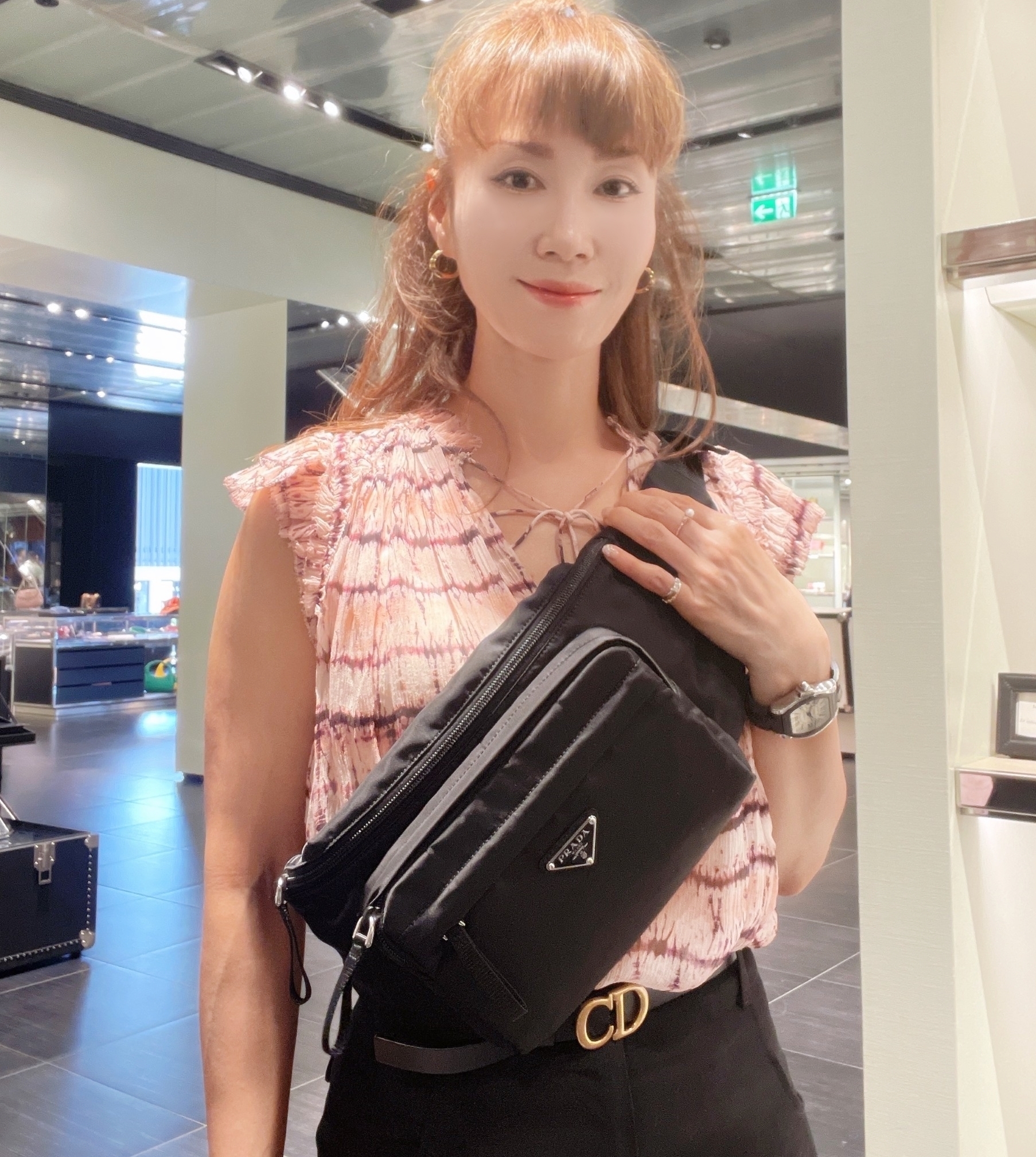 PRADA【セール】ナイロンボディバッグ ユニセックス★関税込み