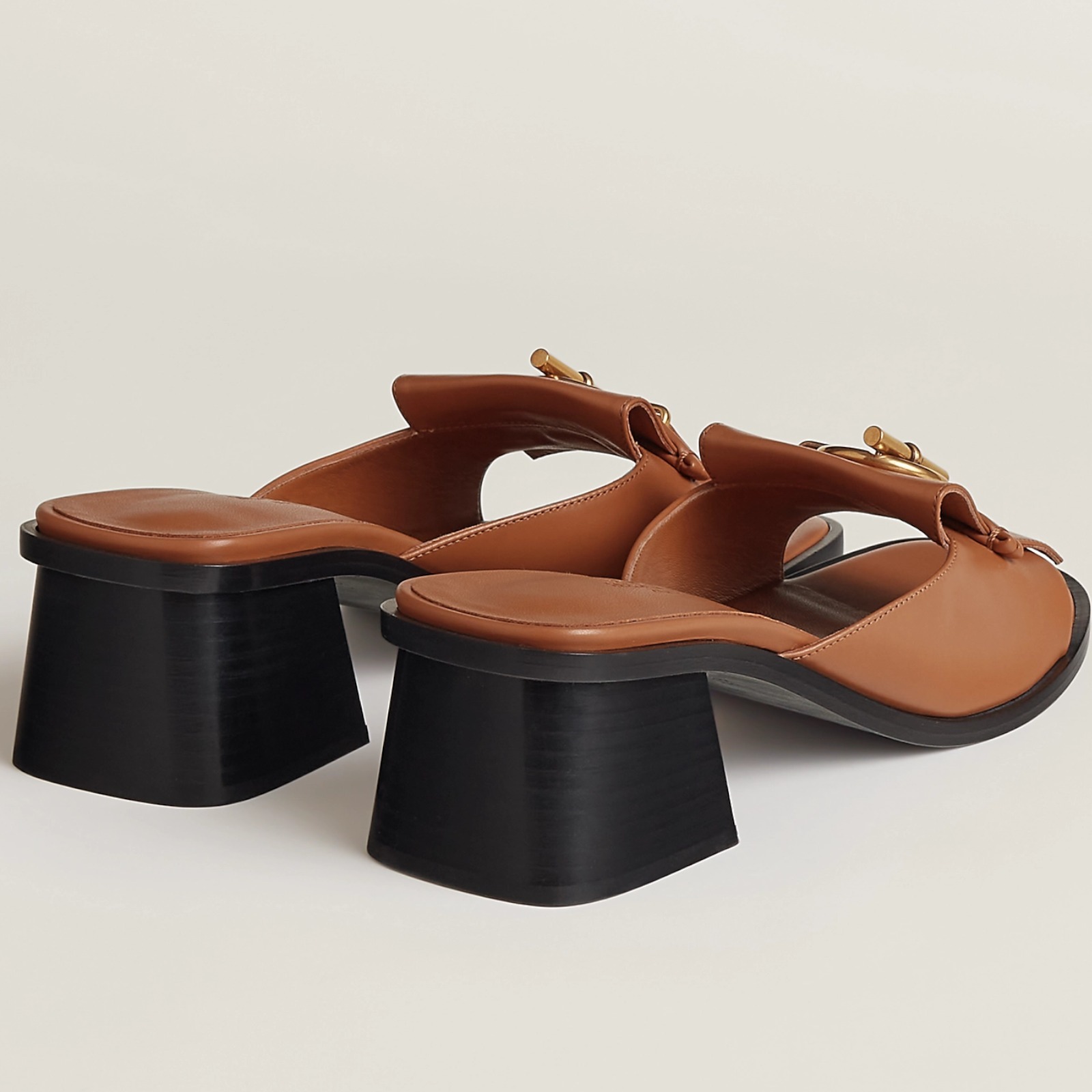 【バックルがお洒落♪】 HERMES Ilot 50 《イロ》 サンダル