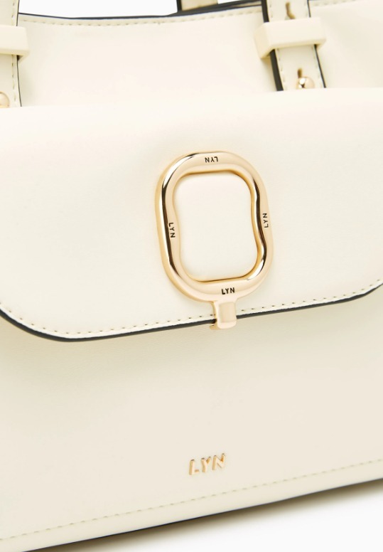 【LYN】2WAYトートバッグ フロントロゴ&ポケット メタル LYN】2WAYトートバッグ フロントロゴ&ポケット メタル (LYN