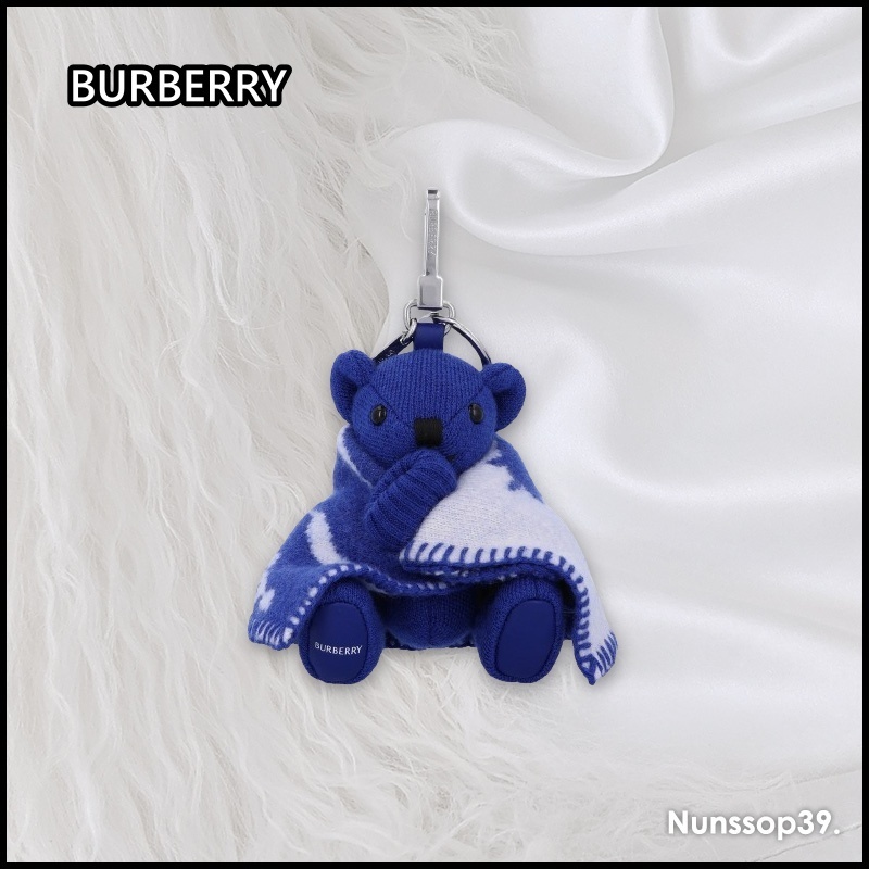 《BURBERRY》 8078760 トーマス ベア チャーム キーリング