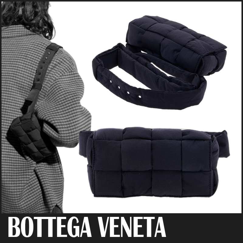 ☆送料関税込☆BOTTEGA VENETA パデッド カセット ベルトバッグ