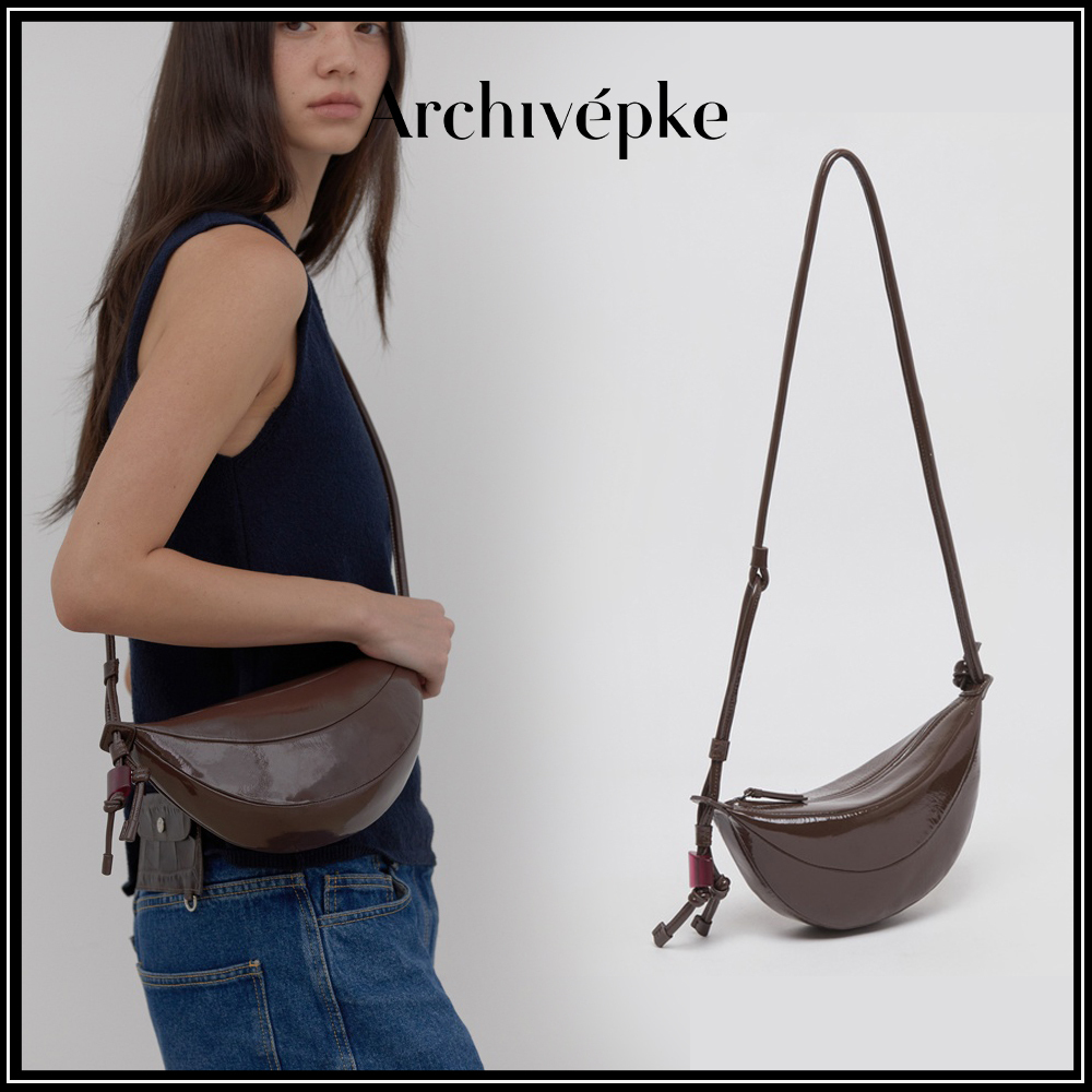 24AW韓国人気【Archivepke】Small fling bag Brown