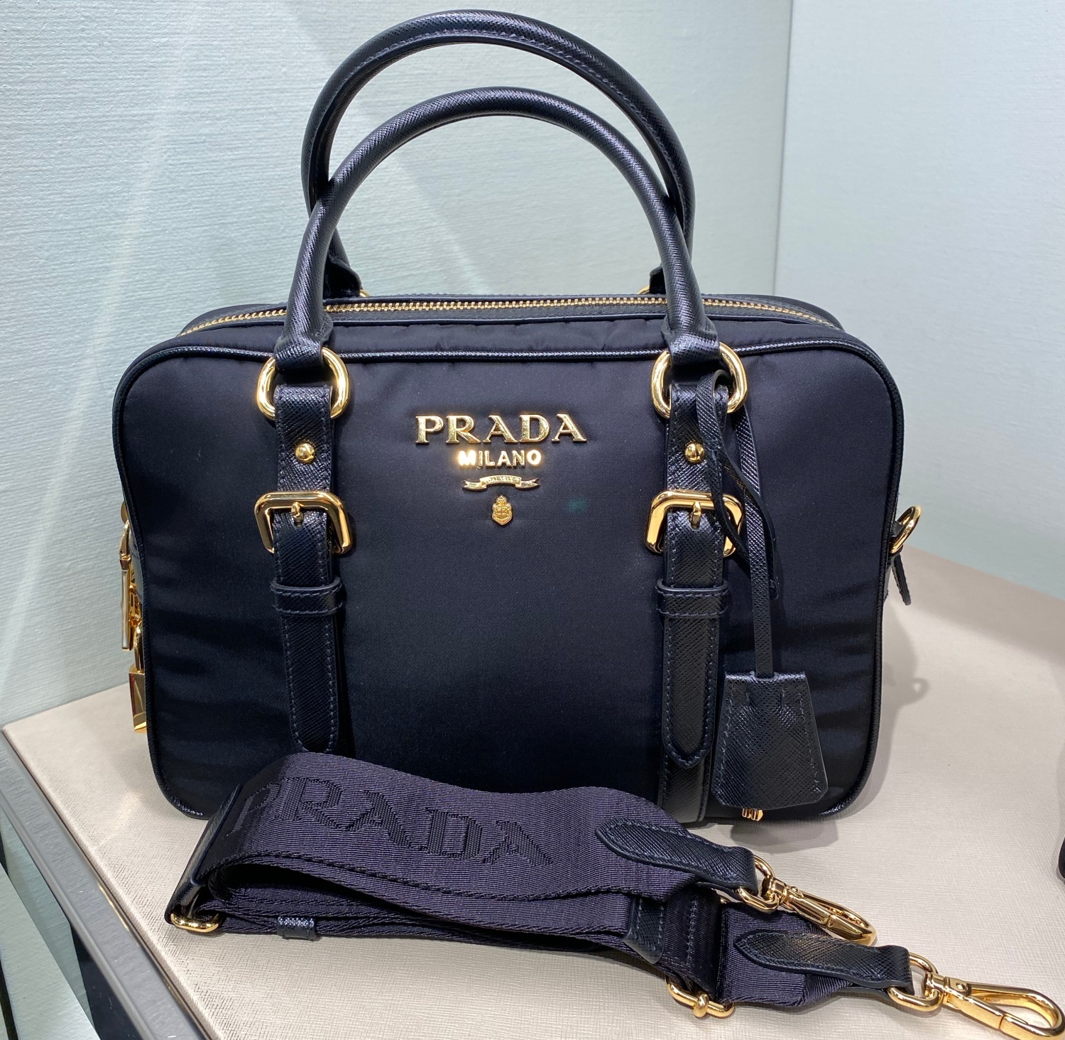 【関税込】PRADA Re-Nylonレザーショルダーストラップバッグ 関税込☆PRADA☆Re Nylonショルダーストラップ付バッグ1BB088
