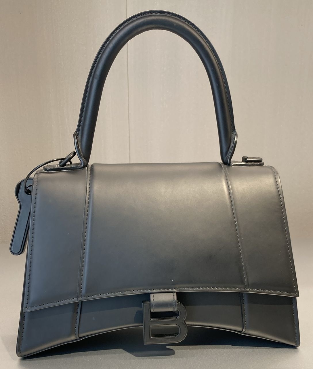 セール！ 数量限定 BALENCIAGA HOURGLASS ハンドバッグ ブラック