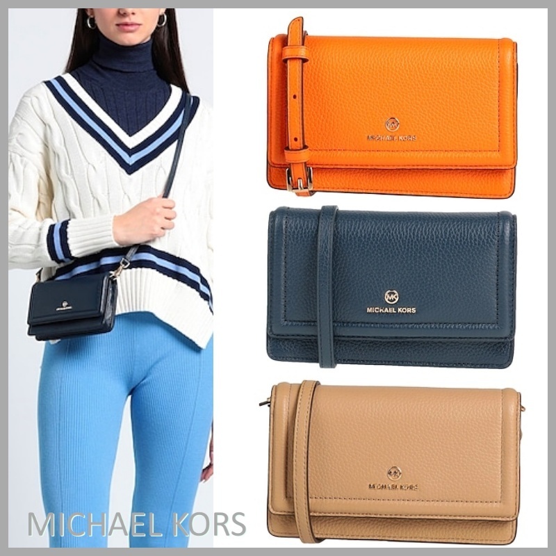 【Michael Kors】ロゴ クロスボディバッグ *送料/関税込み*