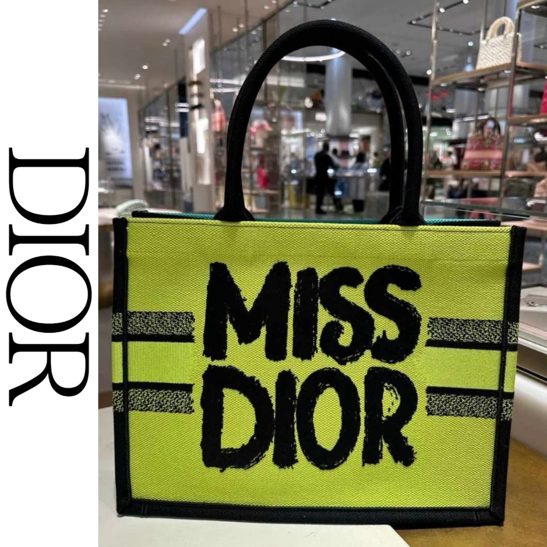 Dior Book Tote Miss Dior Graffiti バッグ ミディアム