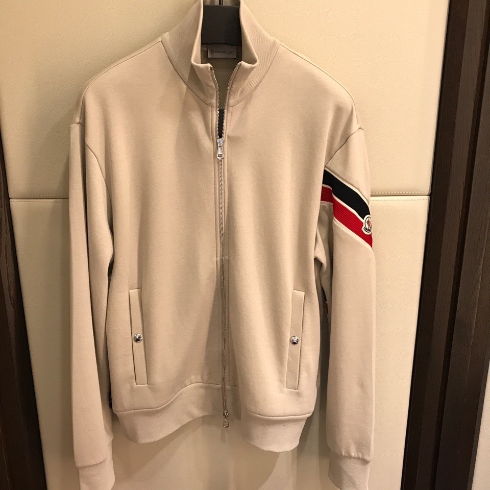 パリ直営店買付！【MONCLER】ジップアップスウェット
