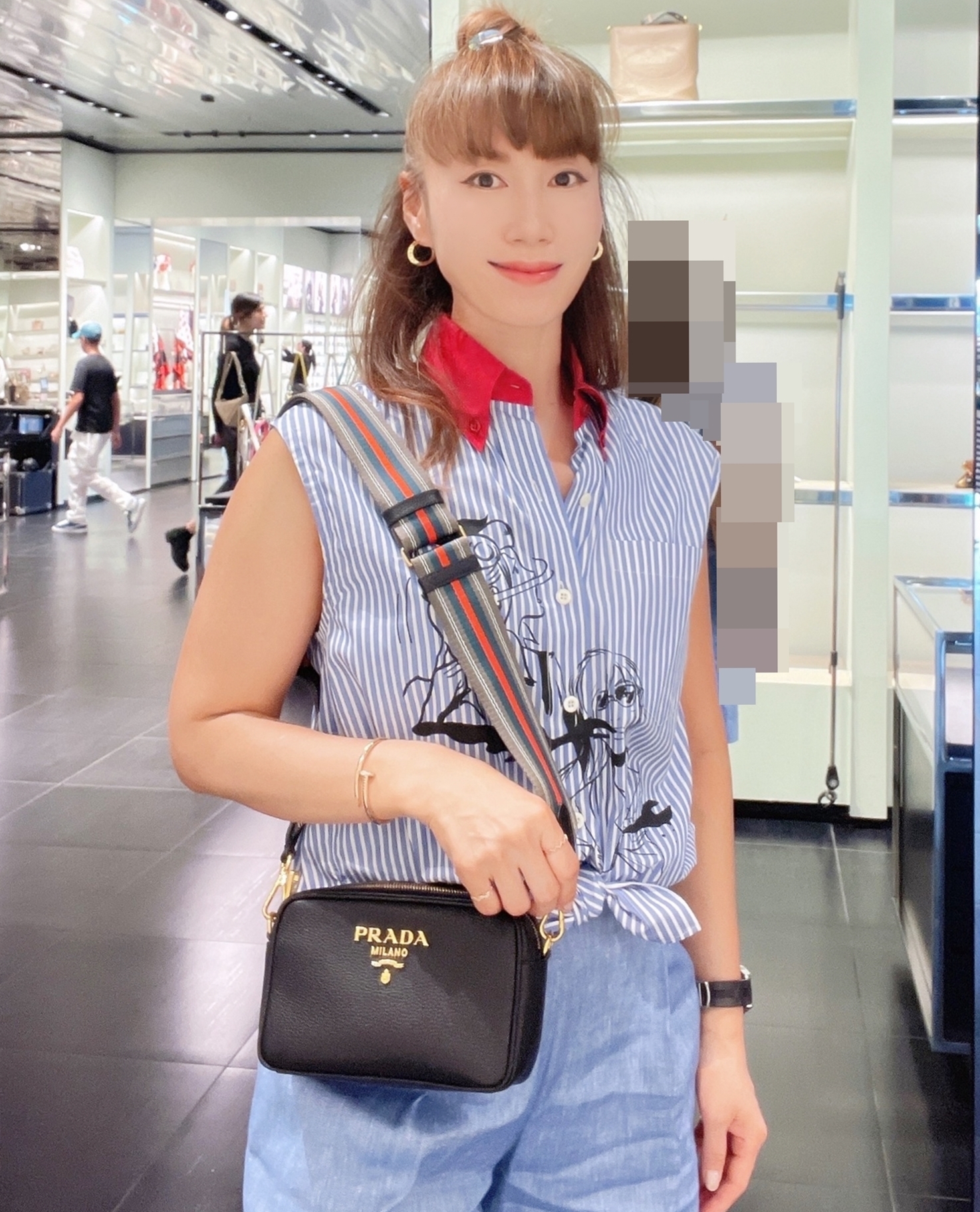PRADA【セール】PRADAロゴ レザーショルダーバッグ★関税込み