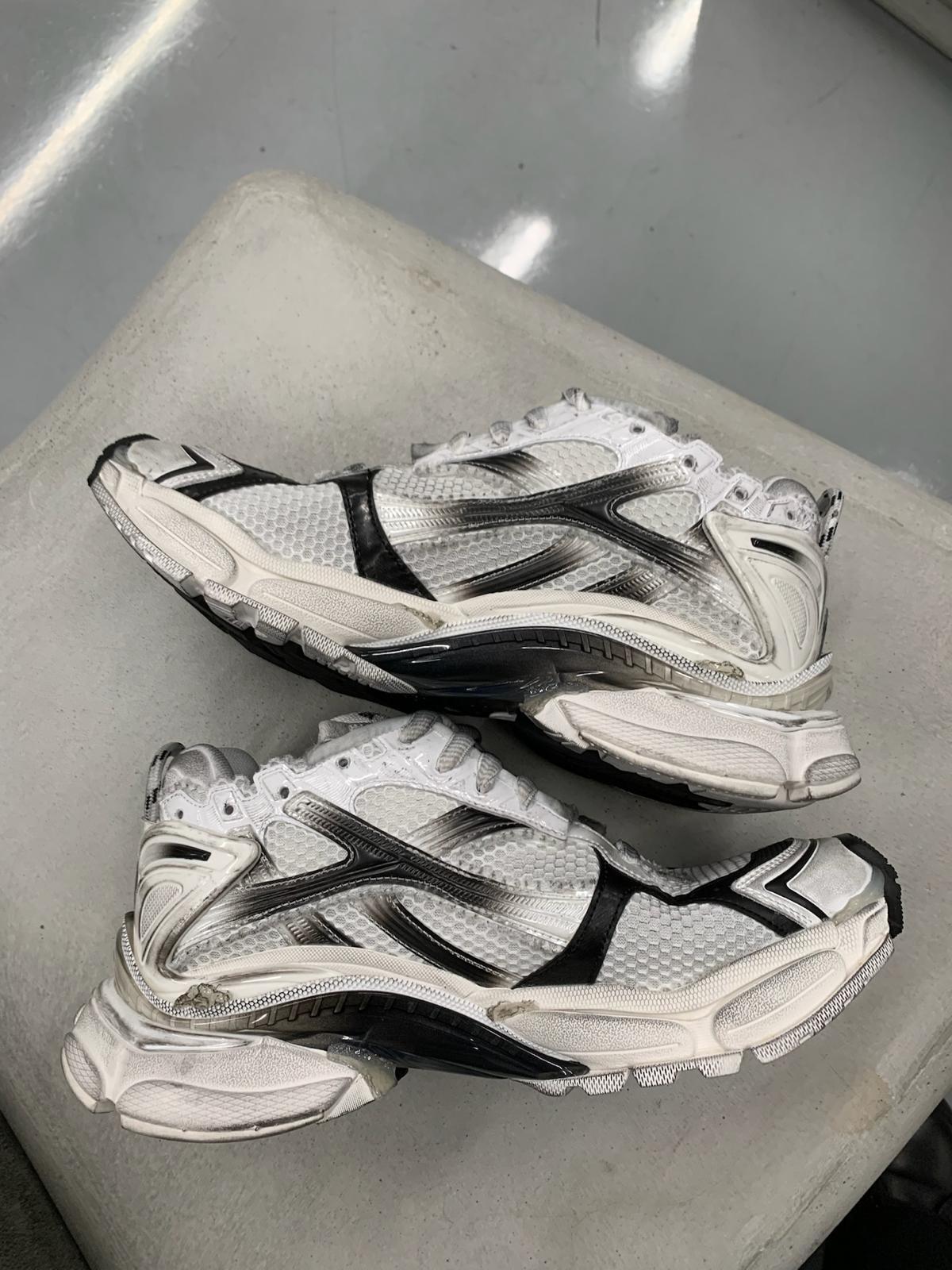 【BALENCIAGA】Runner Gradient スニーカー グラディエント
