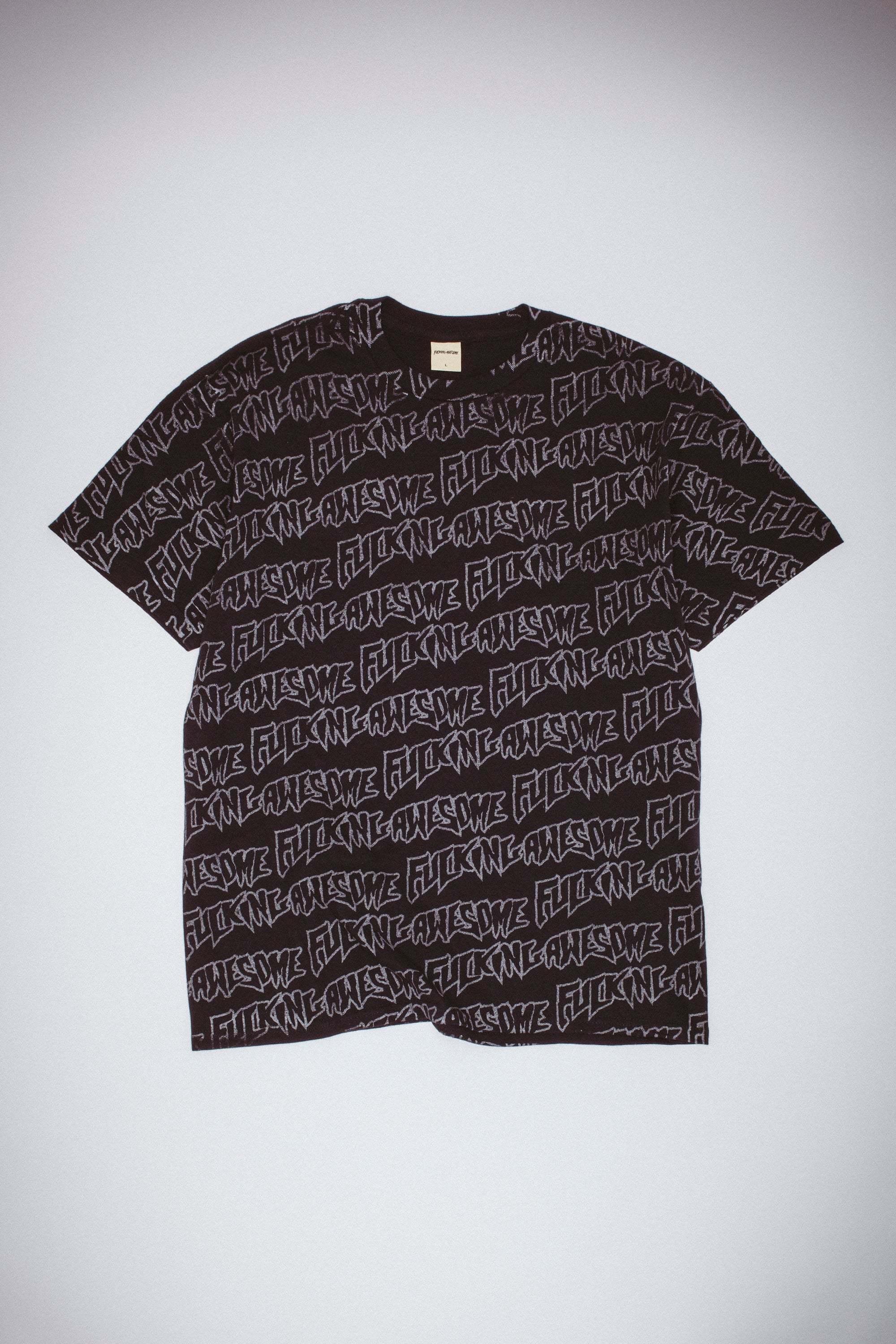 【FUCKING AWESOME】AOP TONAL OG TEE BLACK