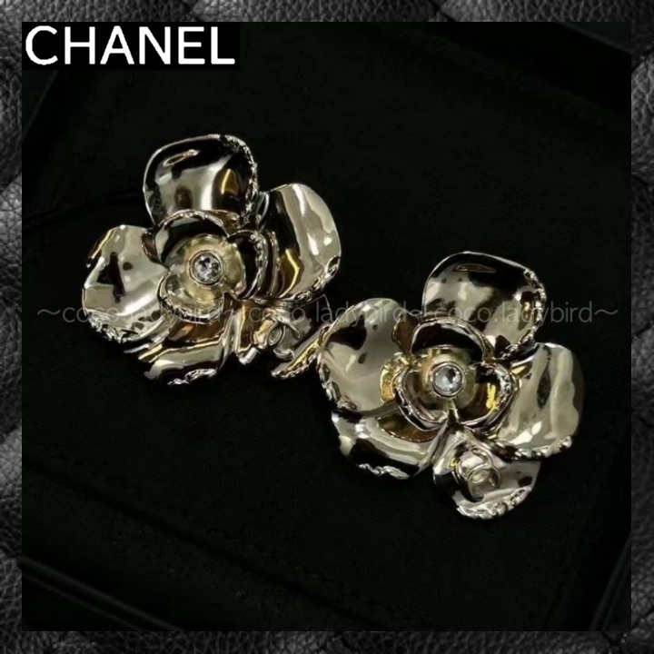 ☆24B カメリアが煌めく☆ CHANEL イヤリング ゴールド
