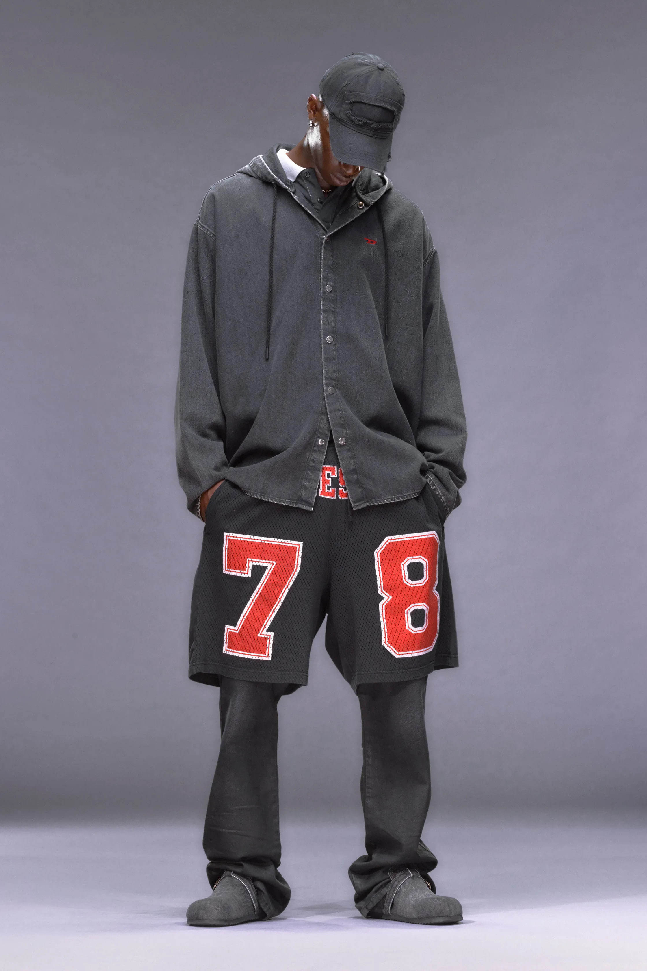 【DIESEL】P-TAIN-SHORTS BLACK
