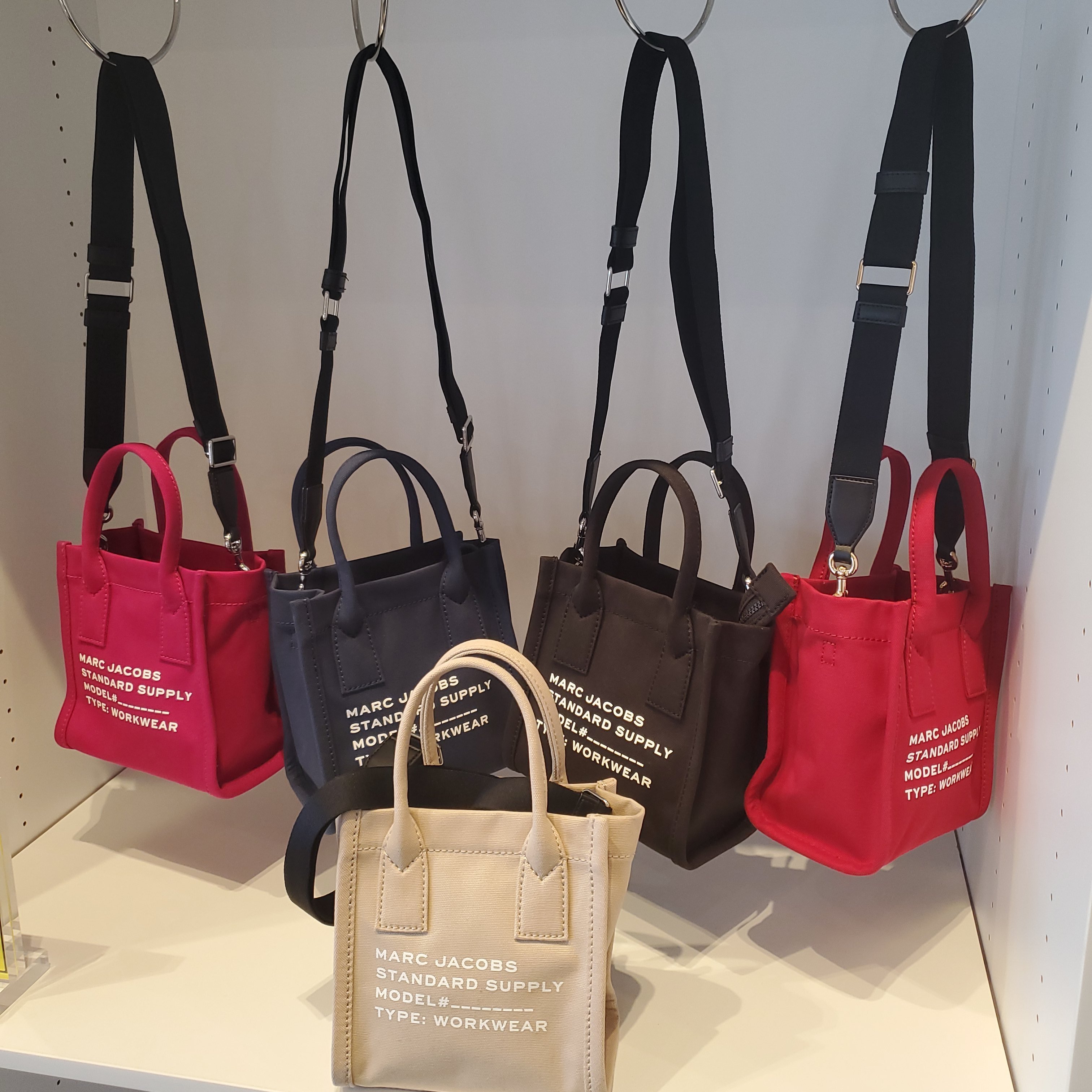 MARC JACOBS キャンバストート ミニ ストラップ付
