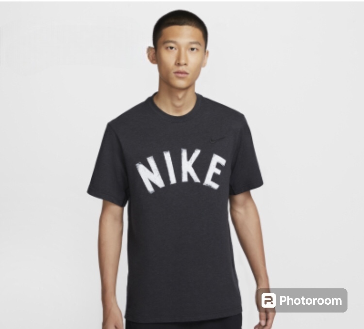 【NIKE】プライマリー スウッシュDri-FITバーサタイル  Tシャツ