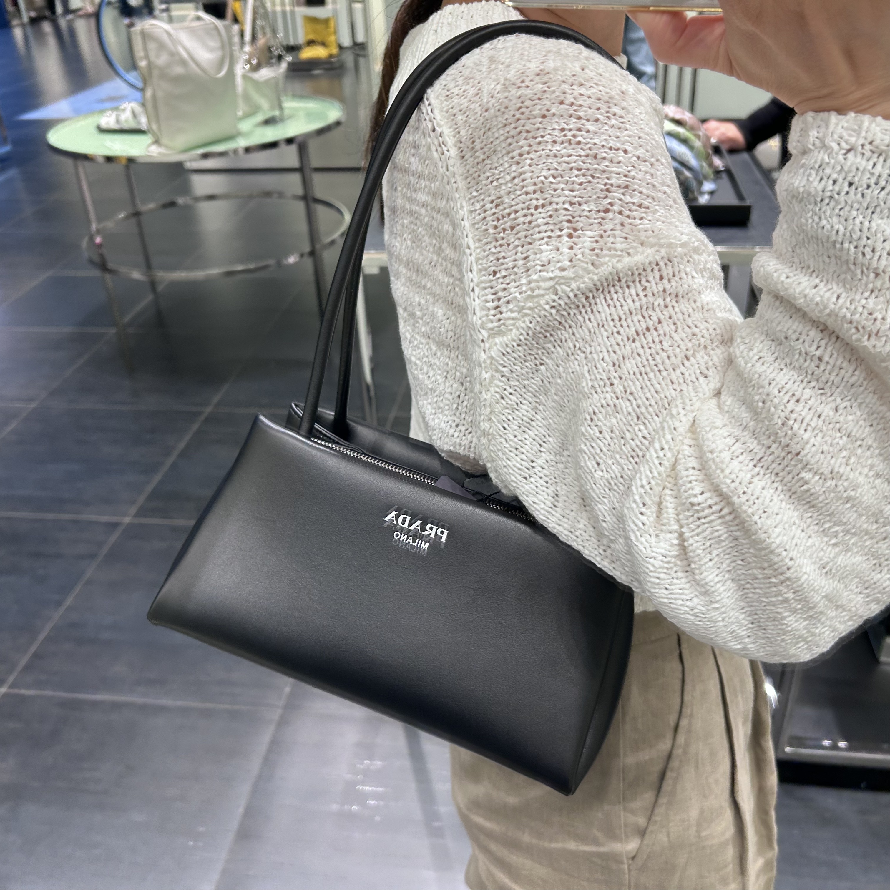 【VIPセール】PRADA（プラダ）ショルダーバッグ