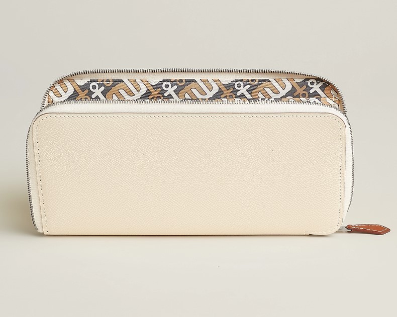 【上品なホワイト♡】HERMES 長財布 上品なホワイト♡】HERMES 長財布