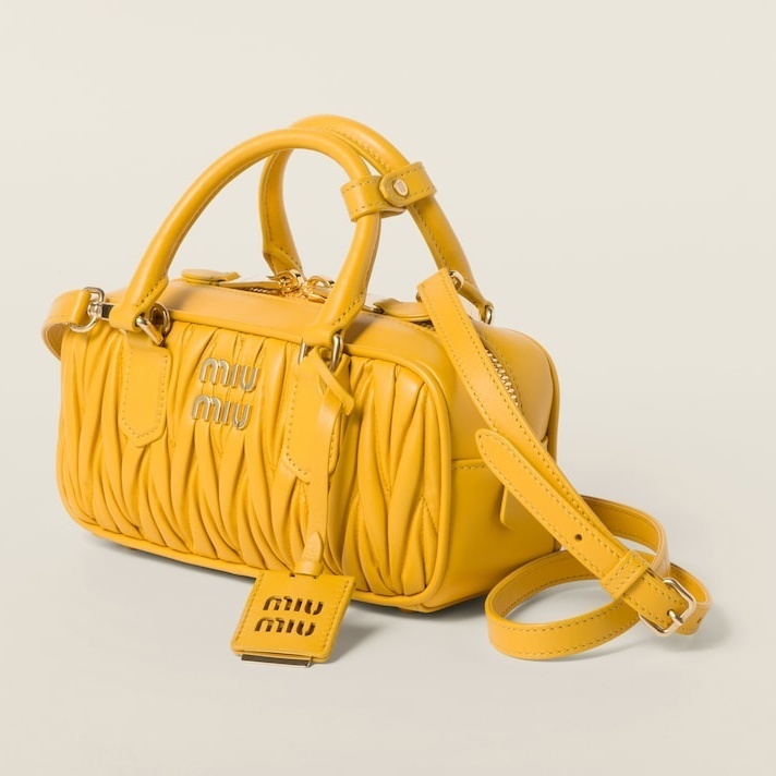 《洗練された逸品》【miumiu】Arcadie マトラッセ バッグ