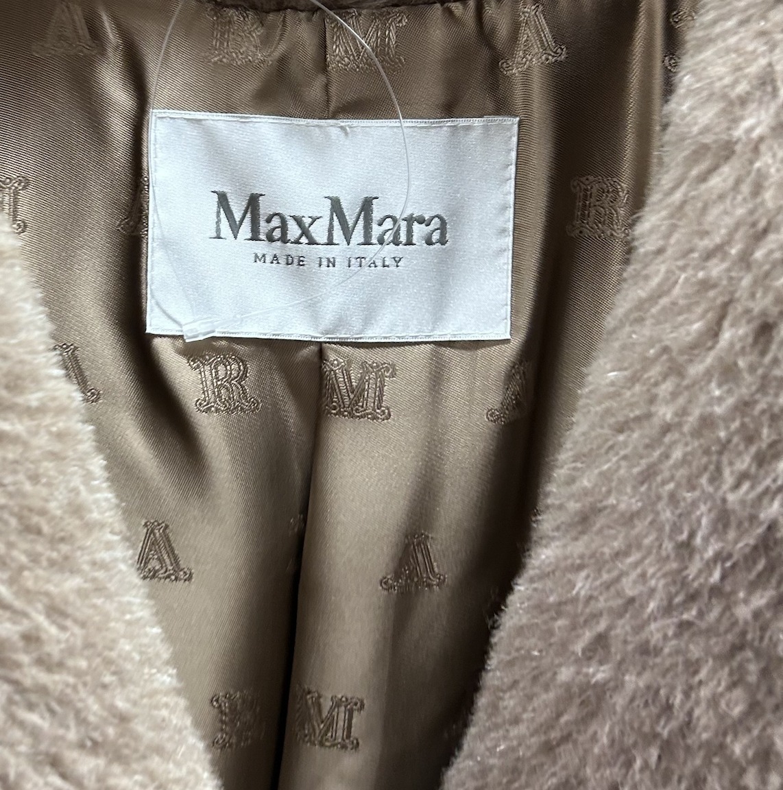 【VIPセール！おサイズ限定】MaxMaraテディーショートコート VIPセール！おサイズ限定】MaxMaraテディーショートコート (Max