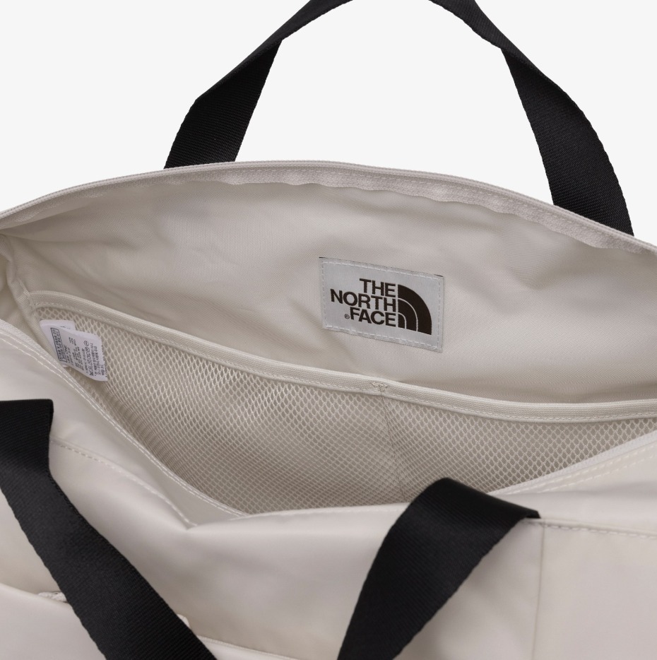 ★送料・関税込★THE NORTH FACE★LIGHT ダッフル バック★24AW ☆送料・関税込☆THE NORTH FACE☆LIGHT ダッフル バック☆24AW