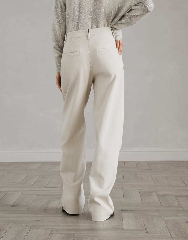 《送料無料》 BRUNELLO CUCINELLI Loose Straight Stretch Denim