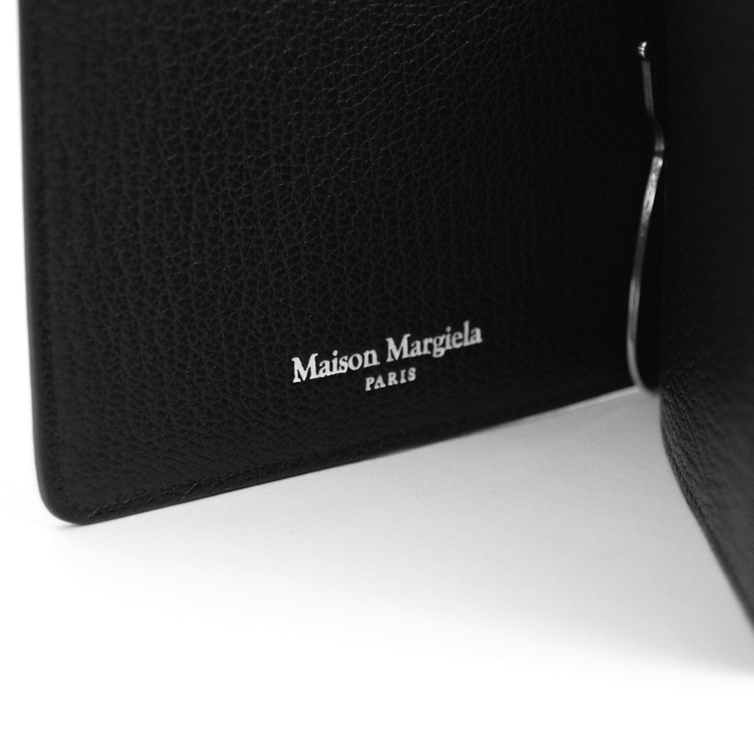 関税負担なし☆Maison Margiela ステッチロゴ レザー クリップウ 関税負担なし☆Maison Margiela ステッチロゴ レザー クリップウ