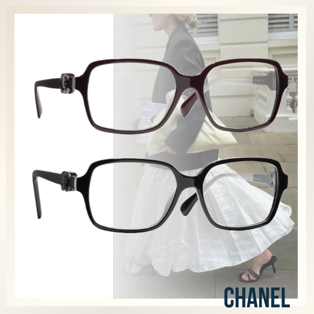 普段使いにも ≪CHANEL≫ スクエアメガネ ダークレッド/ブラック