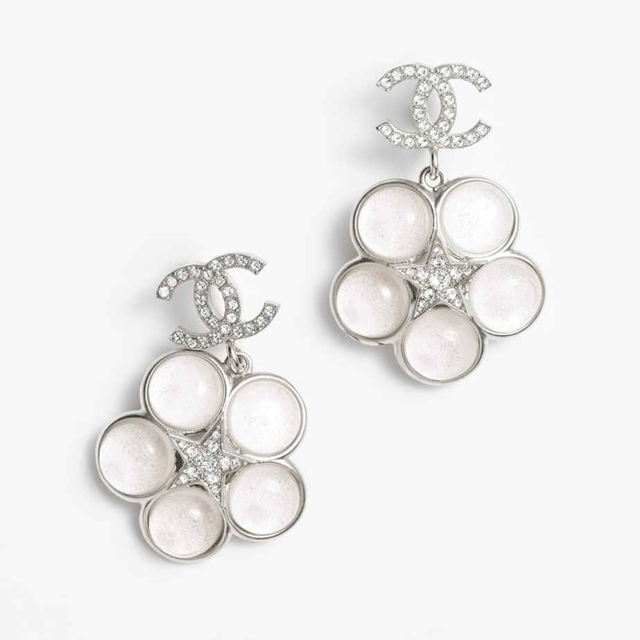 可愛いフラワーモチーフ》CHANEL ピアス 花 星 CCロゴ