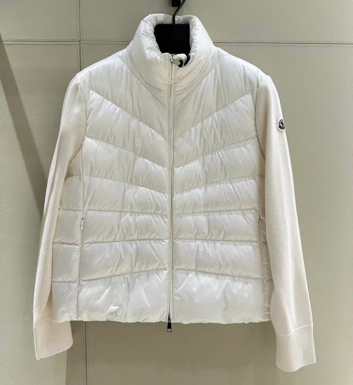 関税込 Moncler PADDED WOOL CARDIGAN J20939B00024M1131030