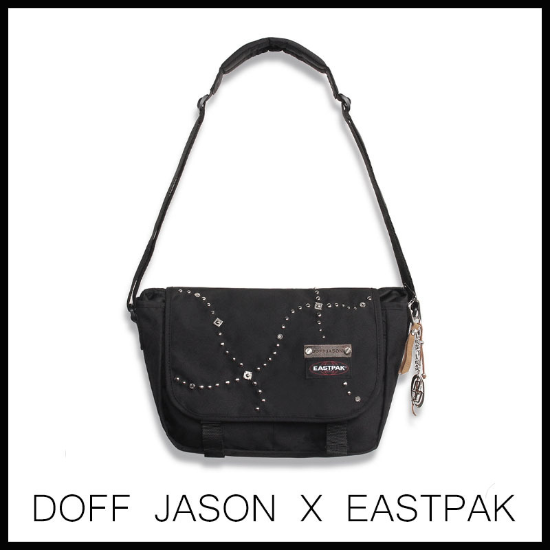 ★DOFFJASON X EASTPAK ★ GALACTIC STUD MESSENGER BAG