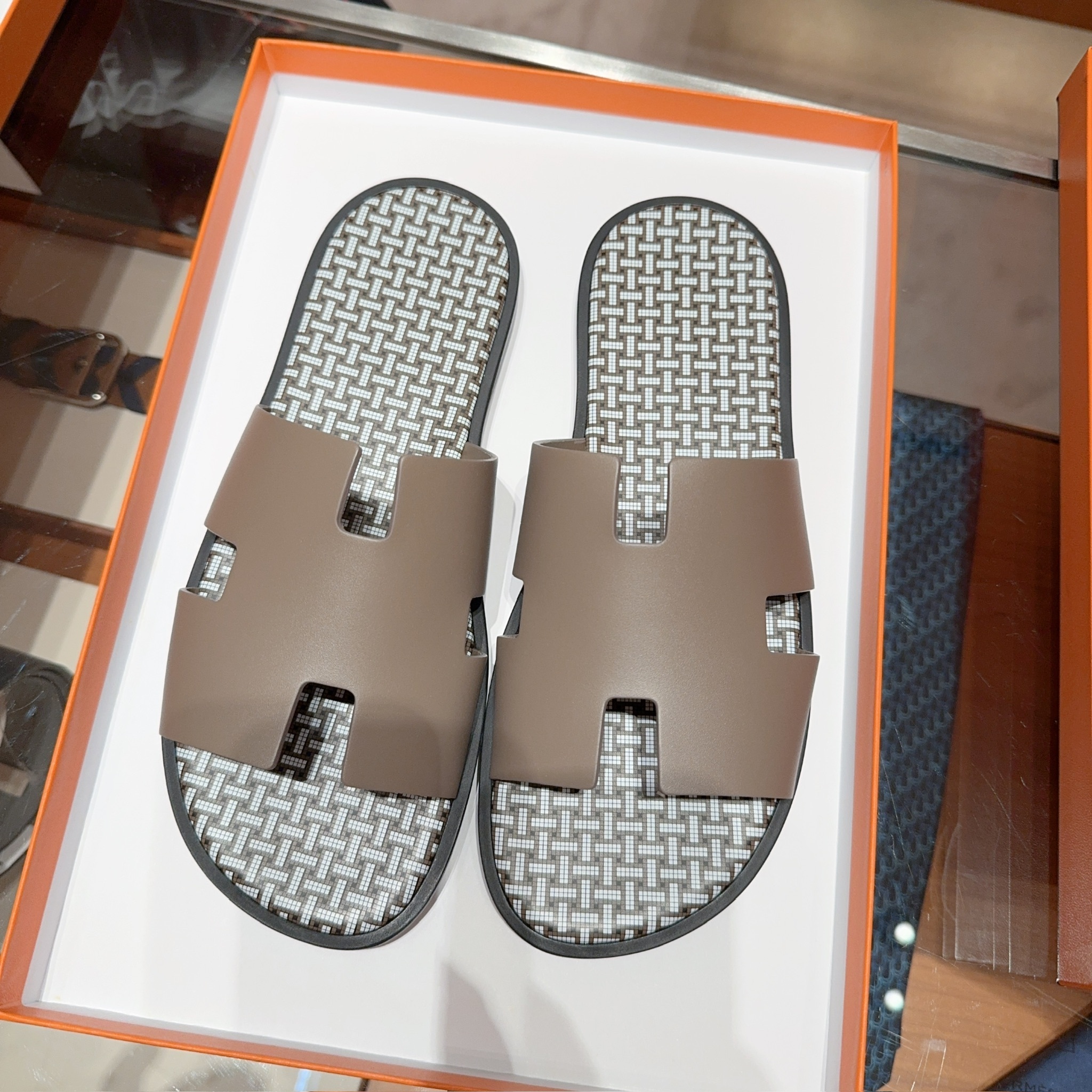 サンダル HERMES | Izmir sandal Etoupe H241869ZHX3420