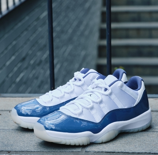 【NIKE】AIR JORDAN 11 RETRO LOW WHITE/MIDNIGHT NAVY 国内発送