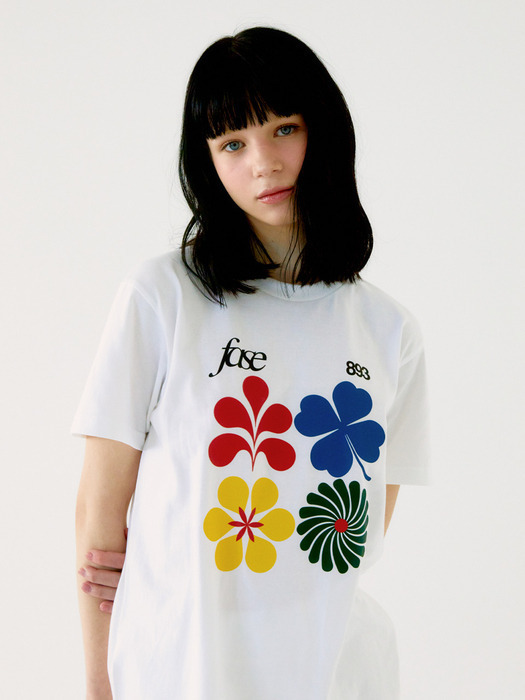 FOUR FLOWER T-SHIRTS★韓国ブランド[FASE]★
