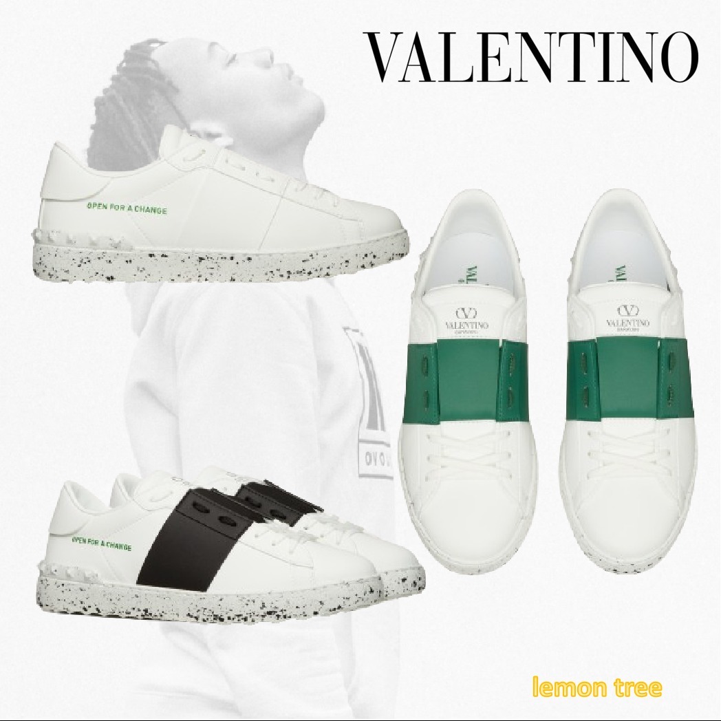 VALENTINO オープン フォー ア チェンジ スニーカー