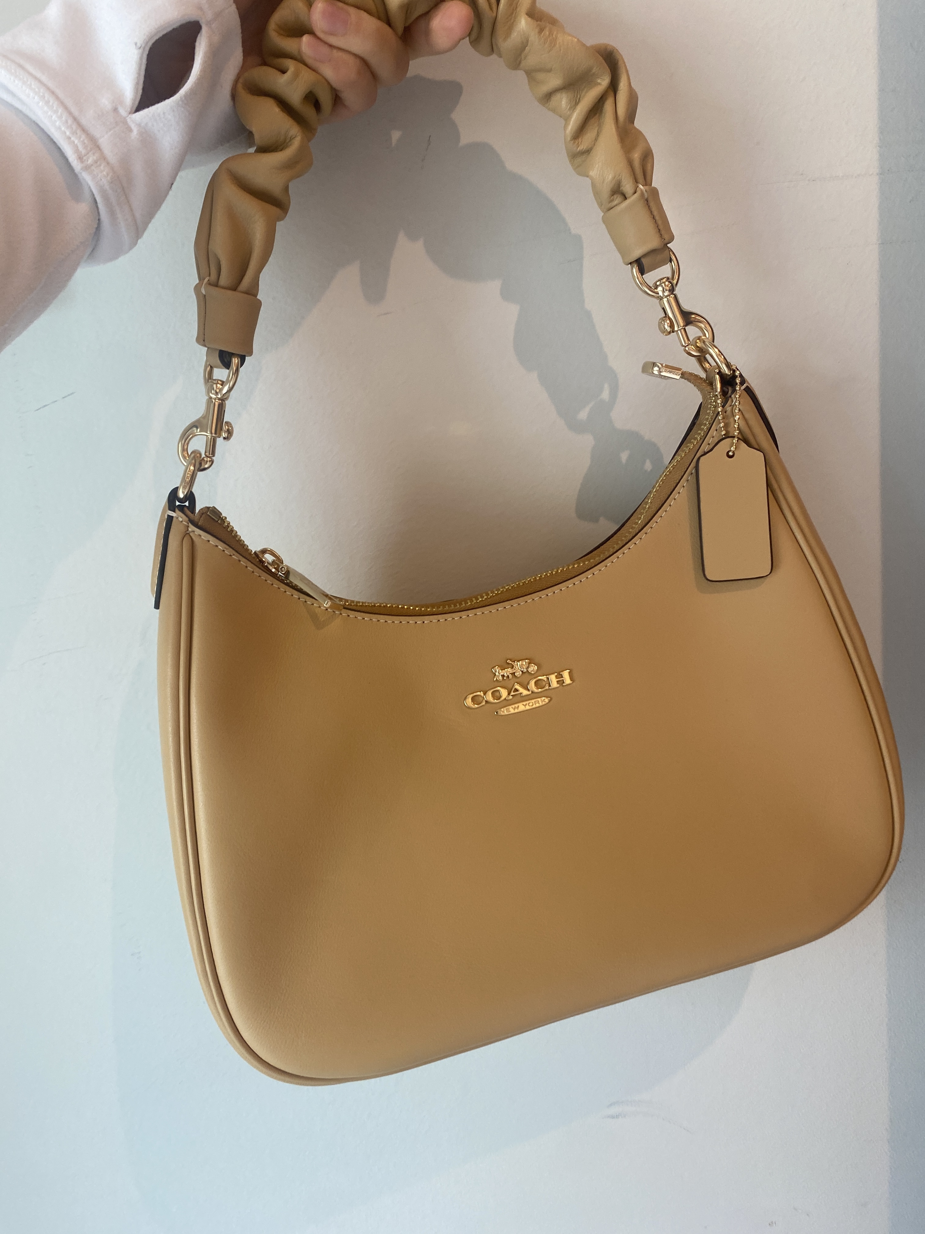 【COACH】くしゅくしゅレザー＊テリ ホーボー バッグ CU126 COACH】くしゅくしゅレザー＊テリ ホーボー バッグ CU126 (Coach