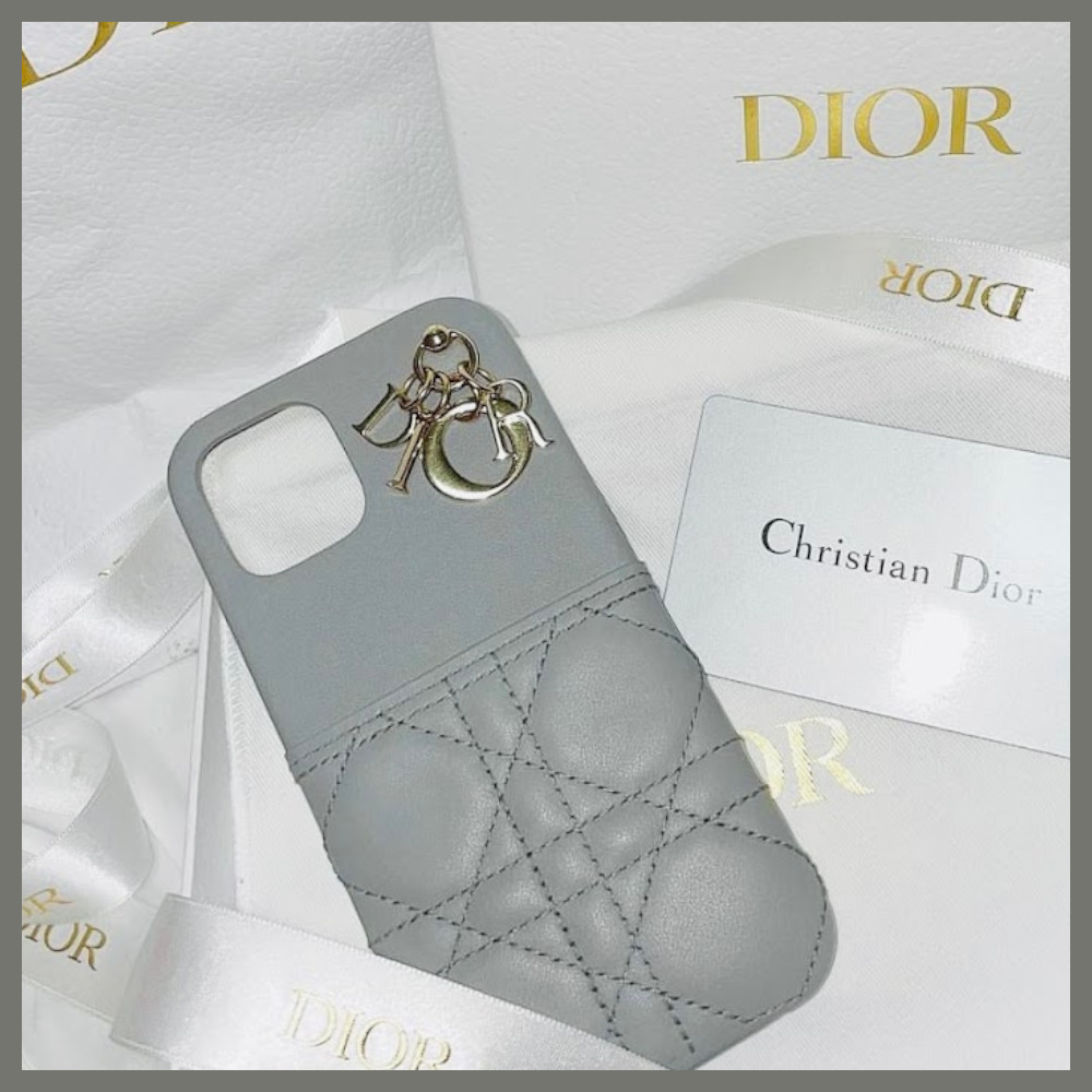 【チャームがエレガント★】Lady Dior iPhone 15ケース チャームがエレガント☆】Lady Dior iPhone 15ケース