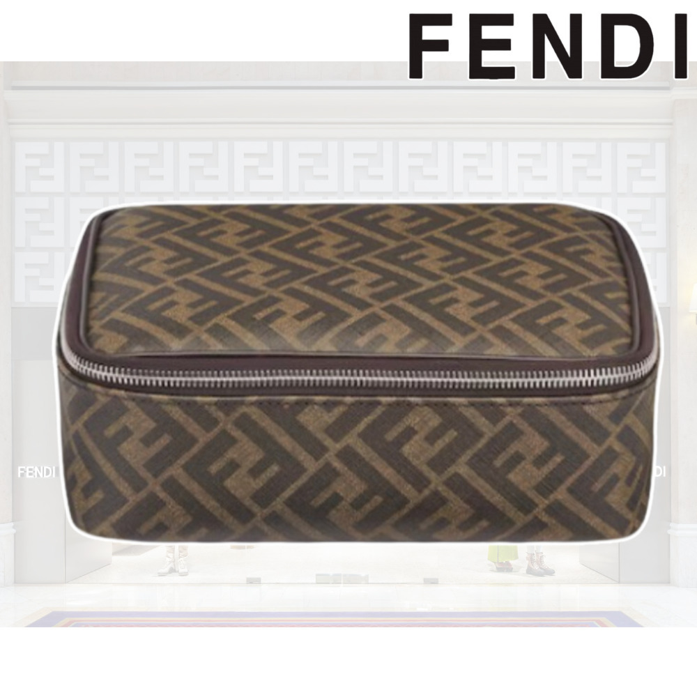 OUTLET【FENDI】BROWN☆ロゴモノグラム Medium トラベルポーチ