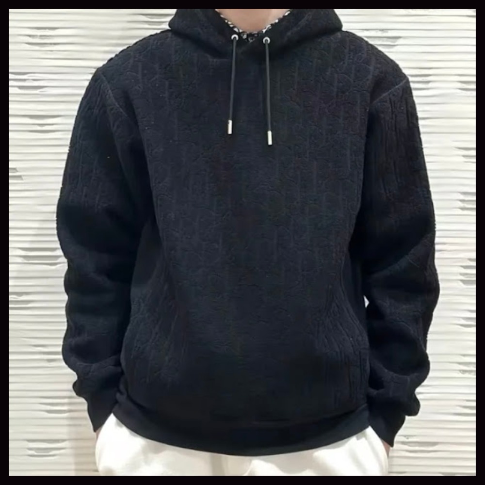 【シンプルなのにオシャレ♪】 DIOR パーカー