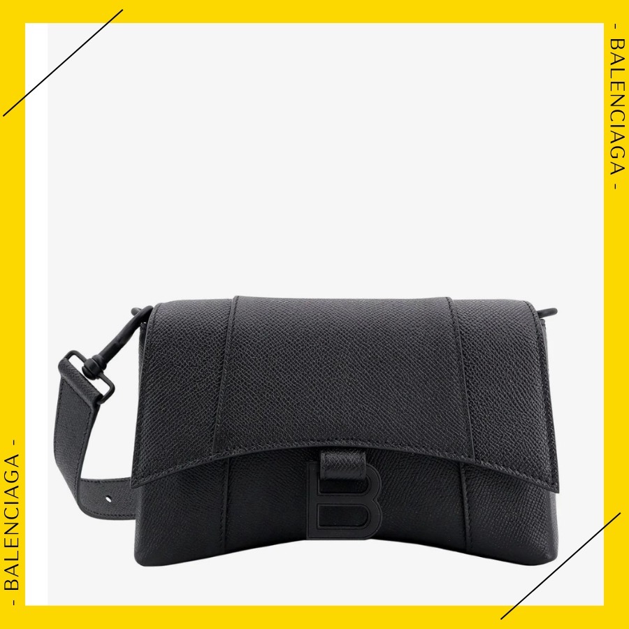 茶パンツジャケット財布パーカーにBALENCIAGAバレンシアガバッグ